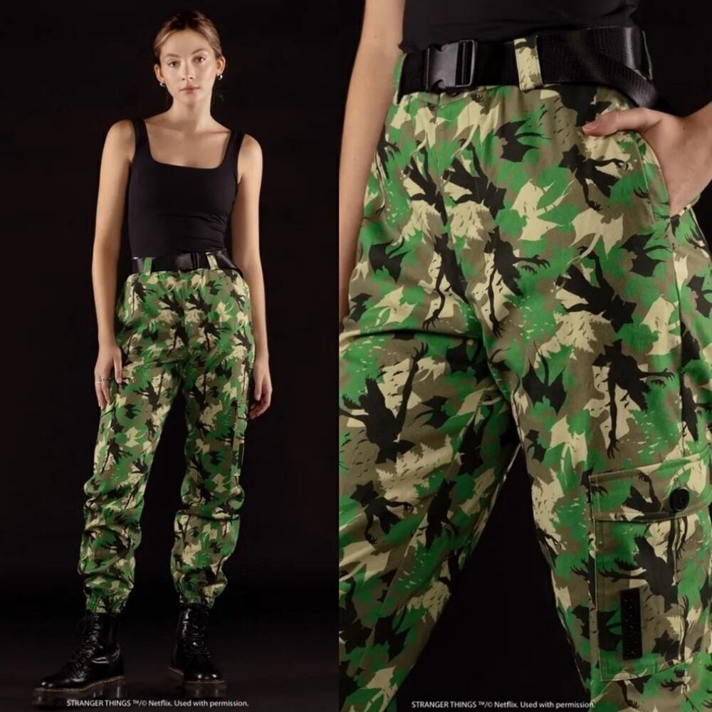 Blackmilk DEMOGORGON HUNTERS CAMO PRINT CARGO PANTS LIMITED 8 S Stranger Things